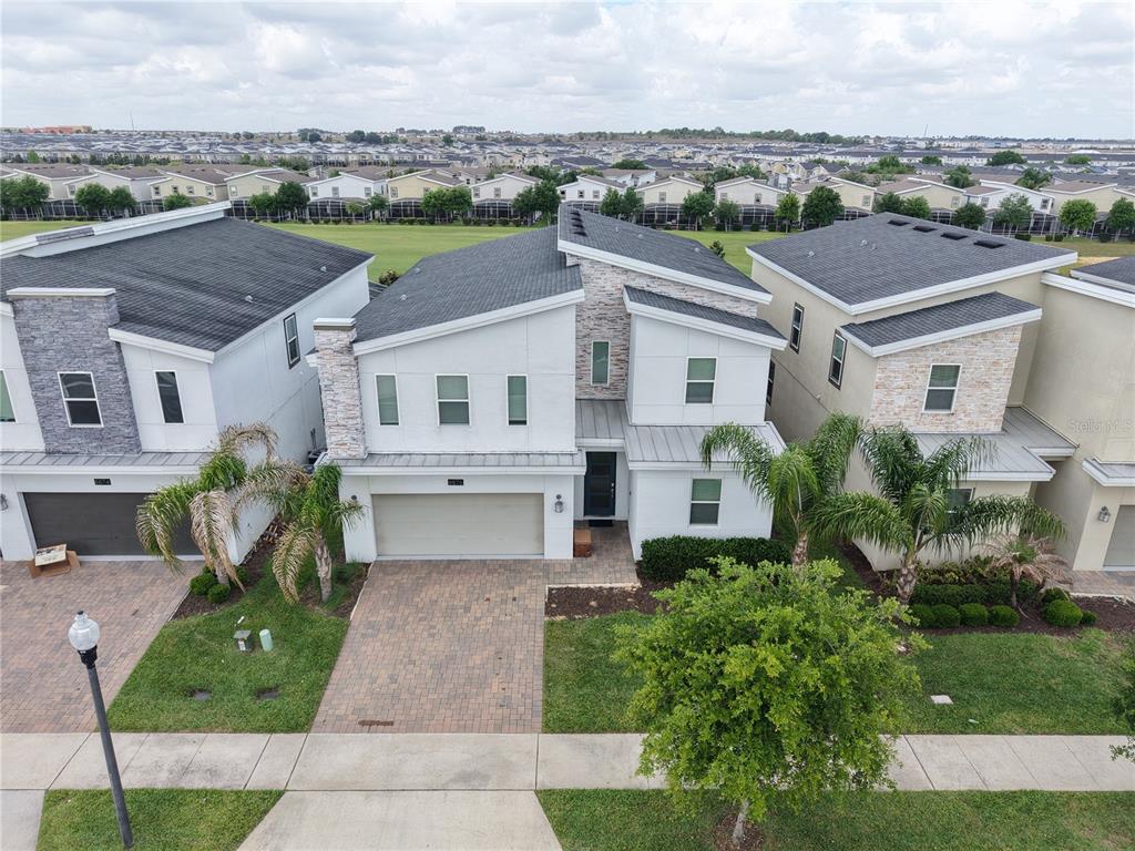 9 bedroom Detached house For Sale
