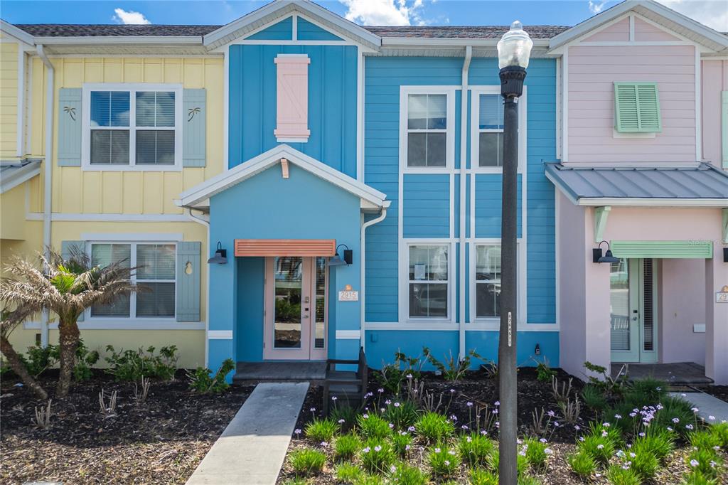 3 bedroom Town house For Sale