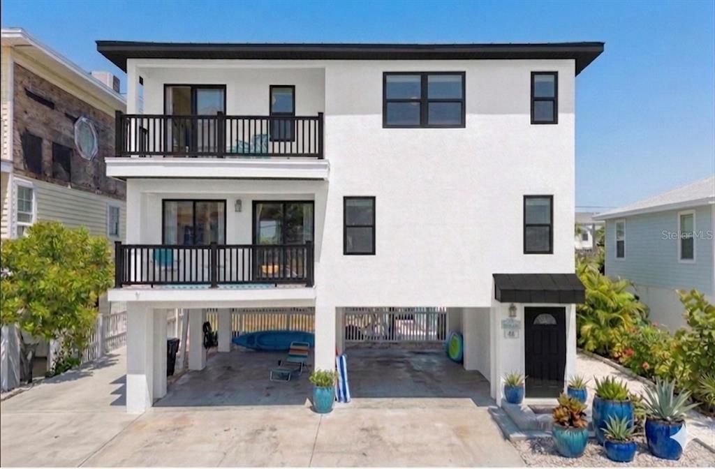 2 bedroom Detached house For Sale