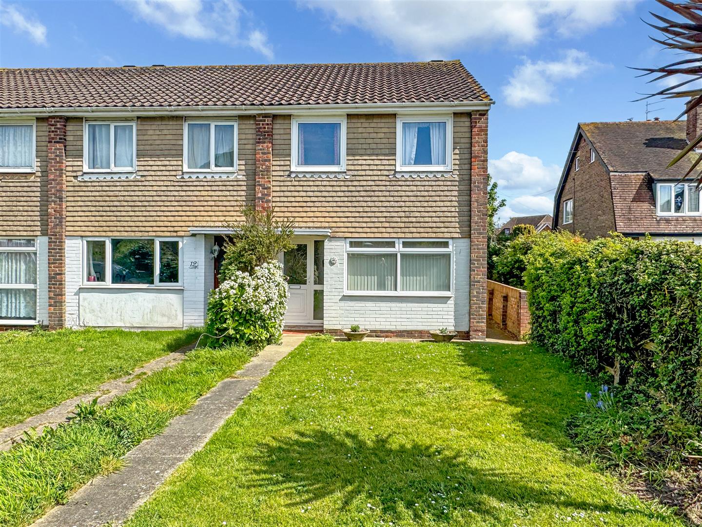 3 bedroom End of terrace house For Sale