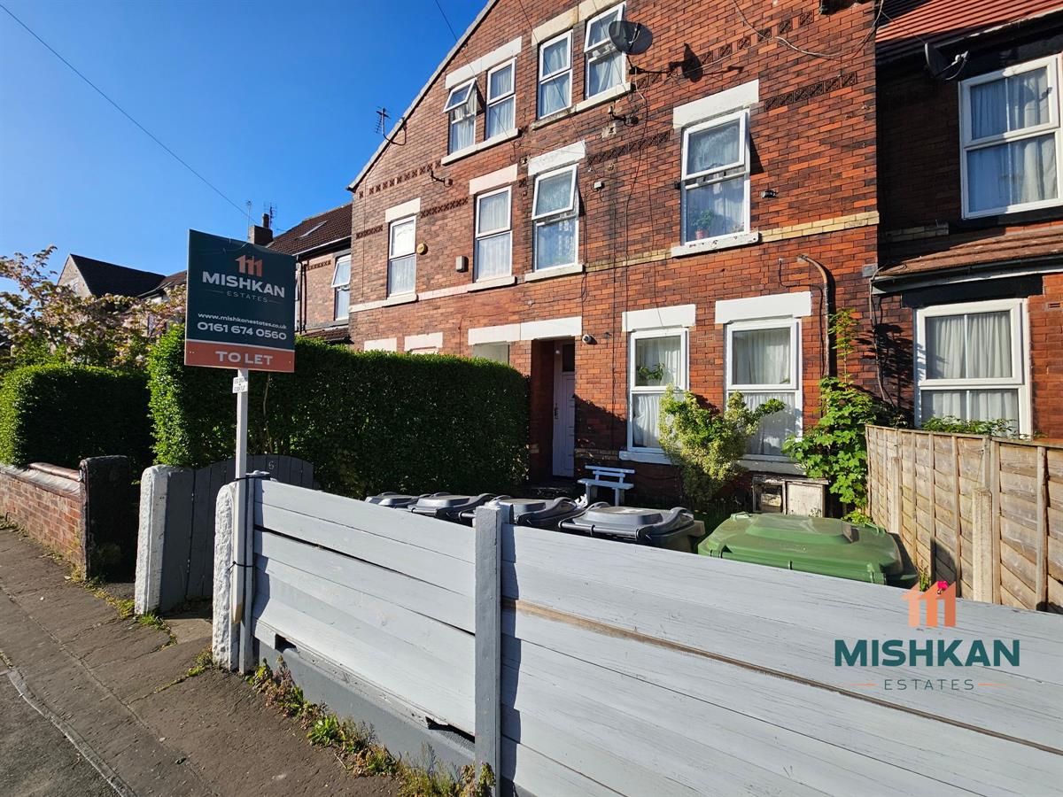  Flat To Let