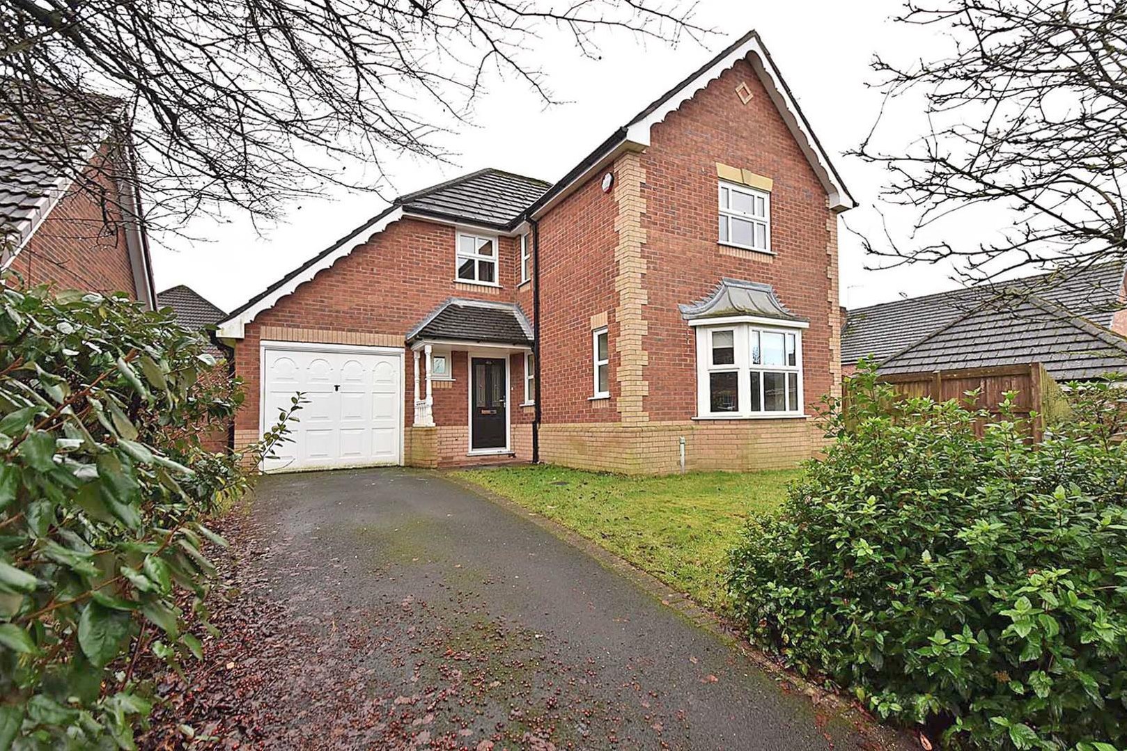 4 bedroom Detached house Under Offer