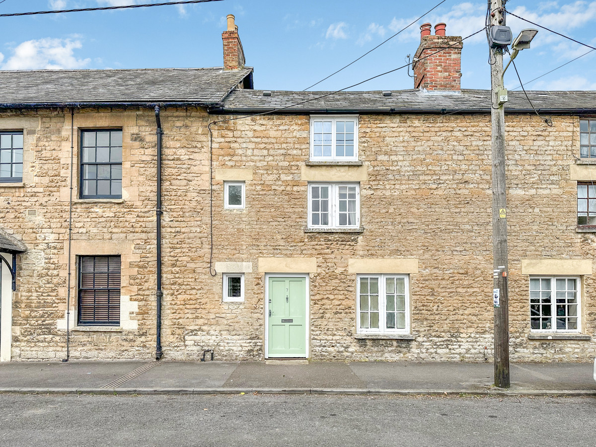3 bedroom Character Property To Let