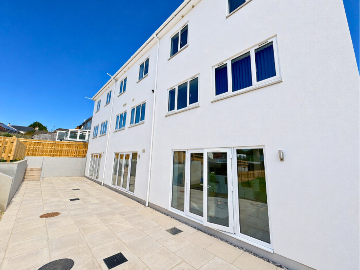 1 bedroom House (unspecified) To Let
