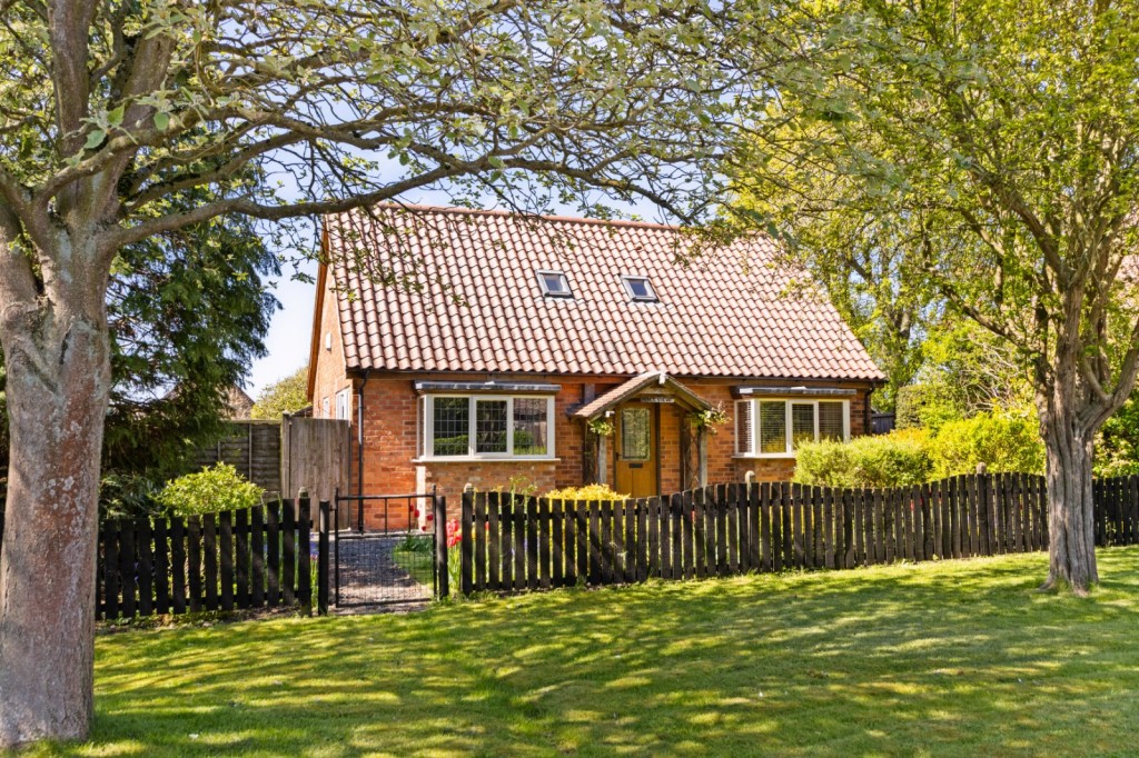 4 bedroom Studio flat Under Offer