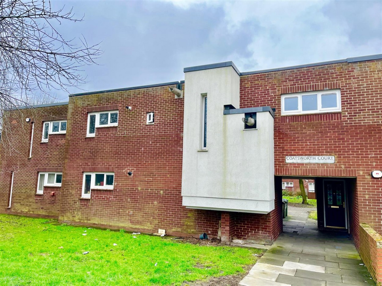 2 bedroom Flat To Let