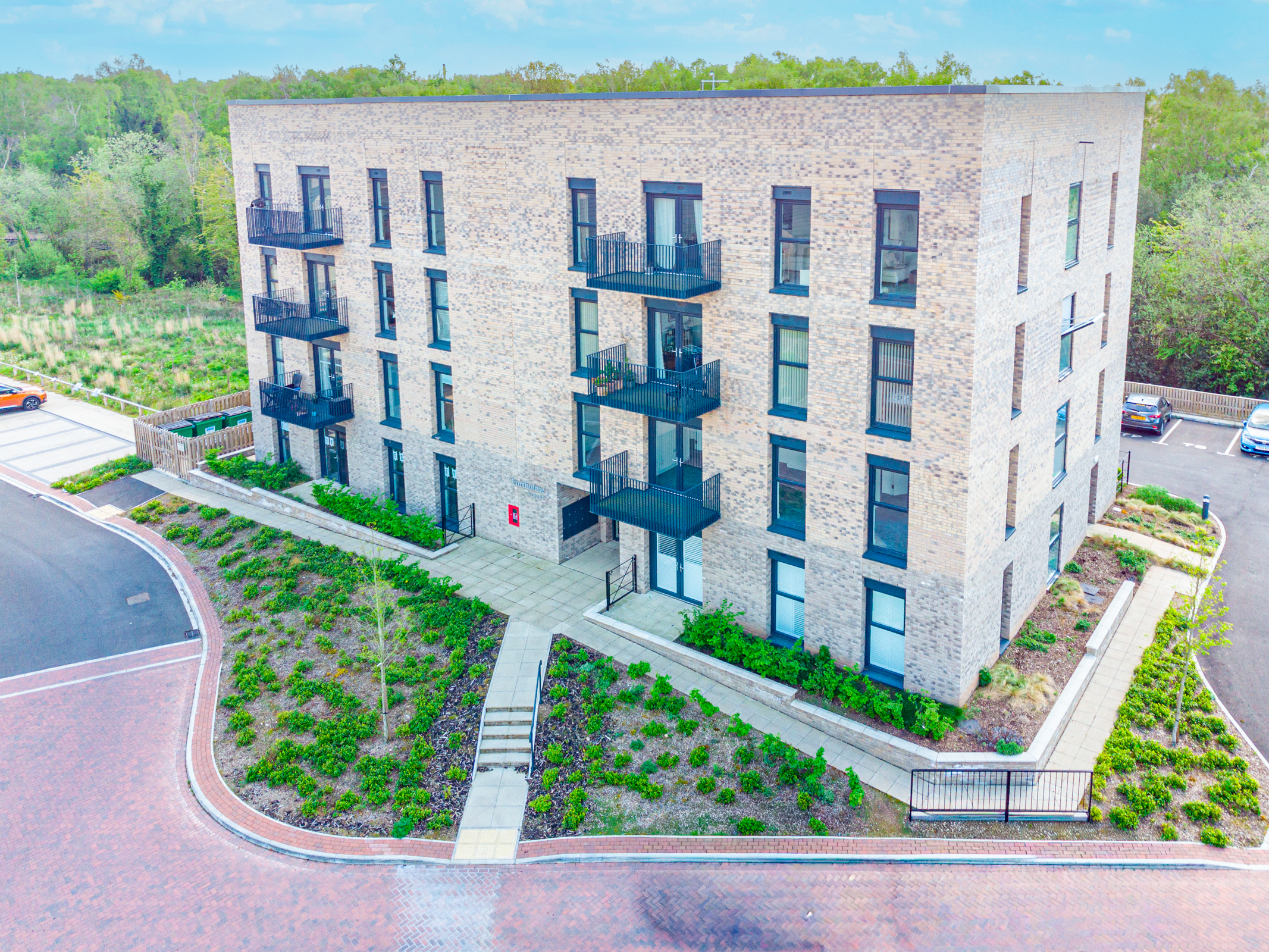 2 bedroom Apartment For Sale