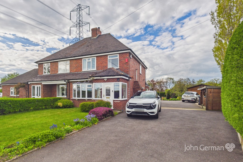 3 bedroom Semi-detached house For Sale