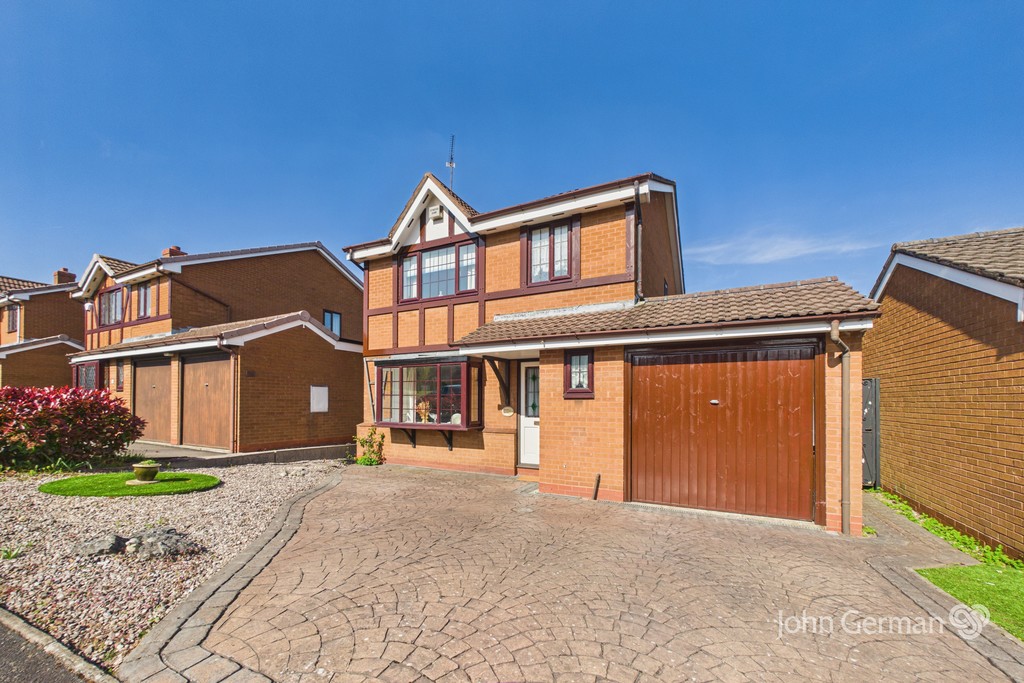 3 bedroom Detached house For Sale