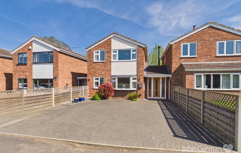 3 bedroom  For Sale