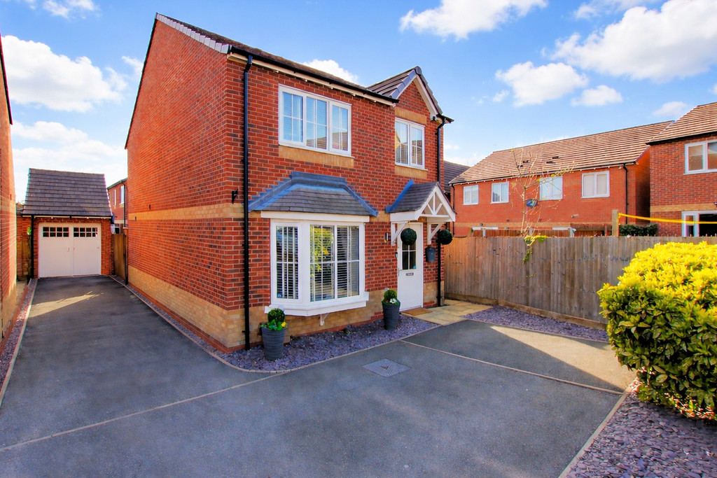 4 bedroom Detached house For Sale