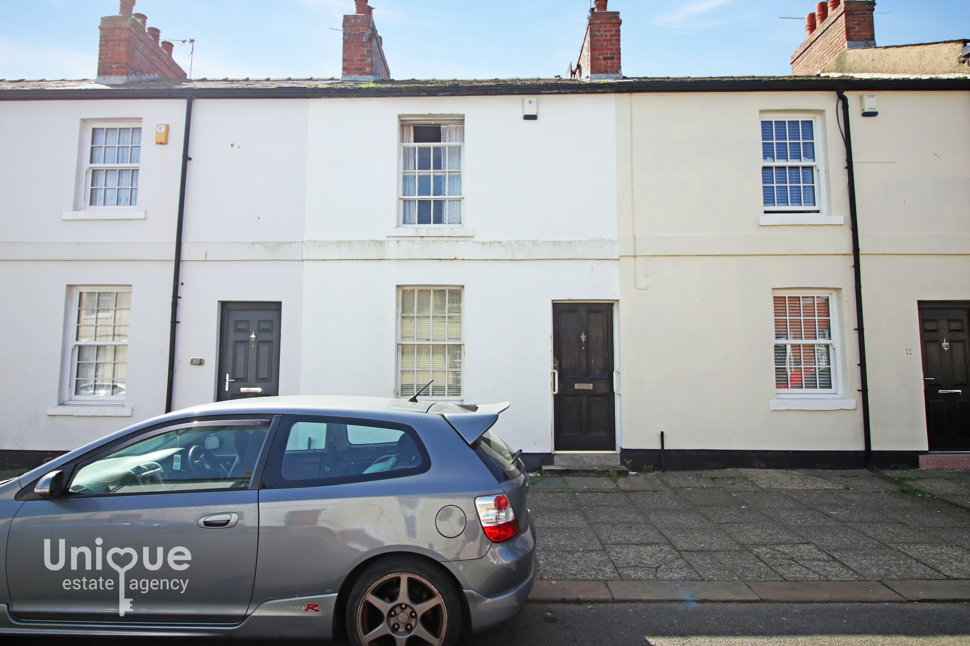 2 bedroom Terraced House Under Offer