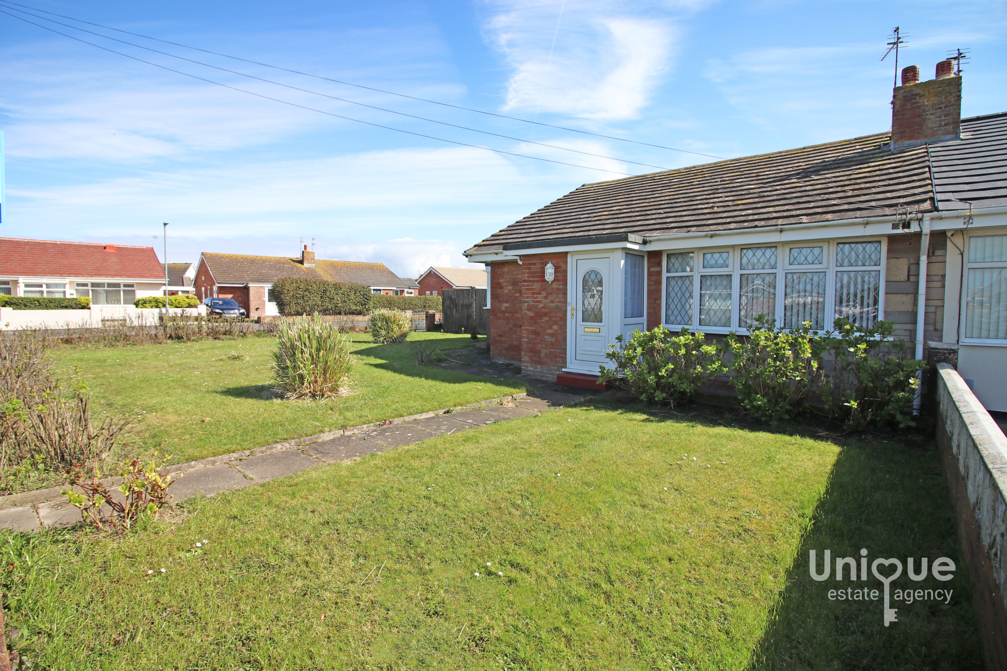 2 bedroom Detached bungalow Under Offer