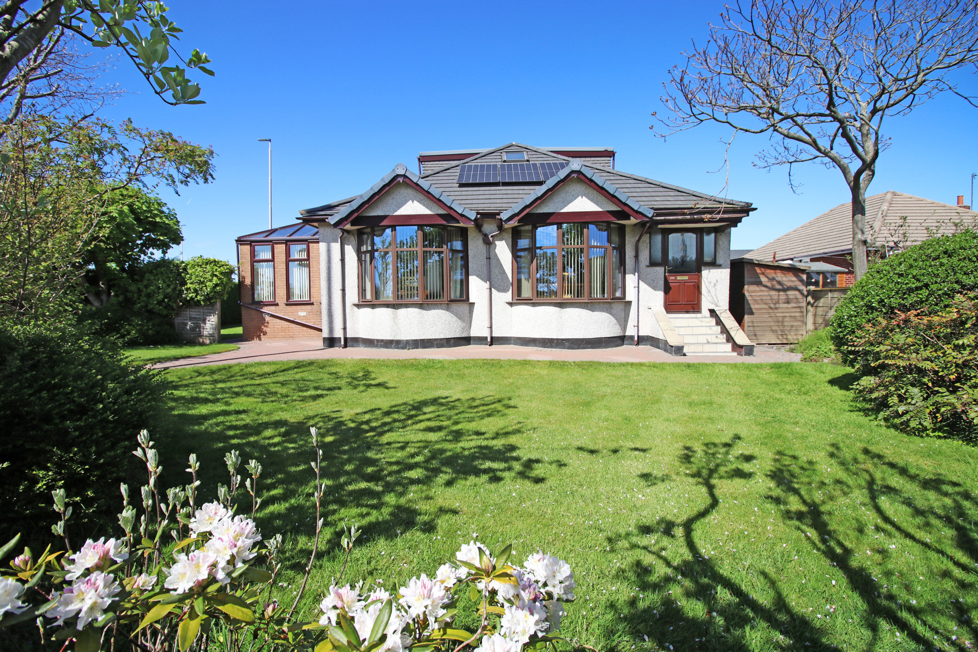2 bedroom Detached house Under Offer