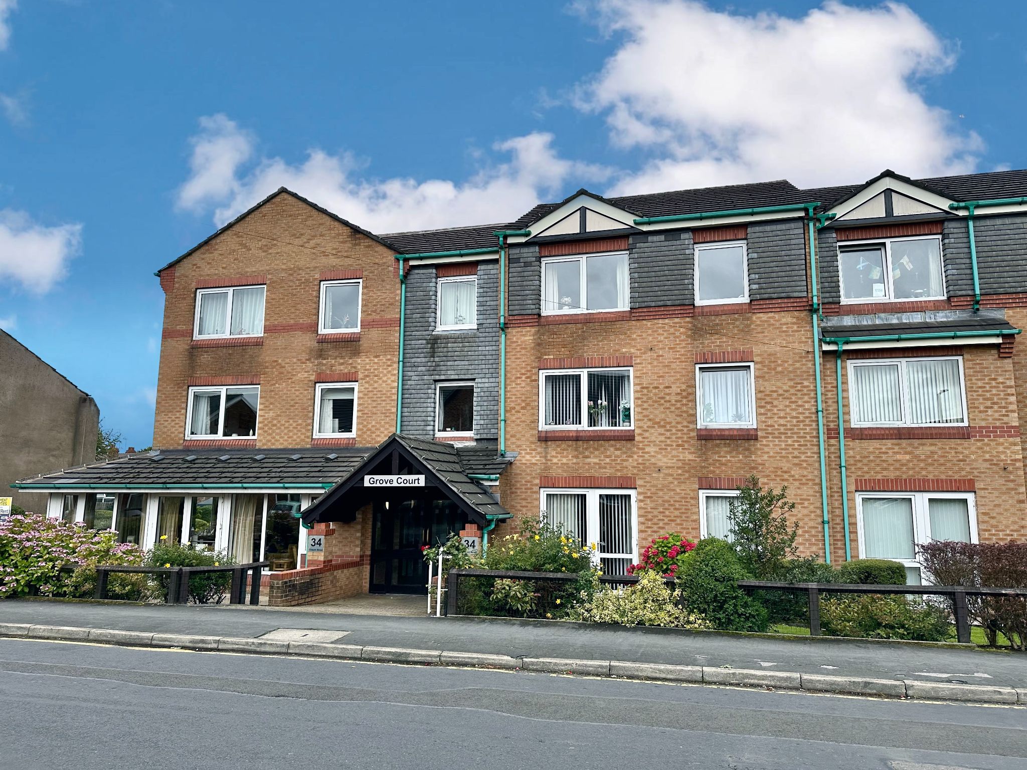 1 bedroom Apartment Under Offer