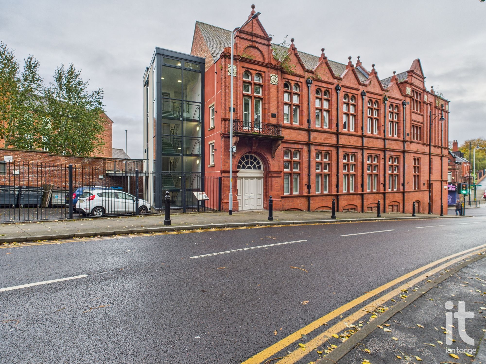 2 bedroom Apartment Under Offer