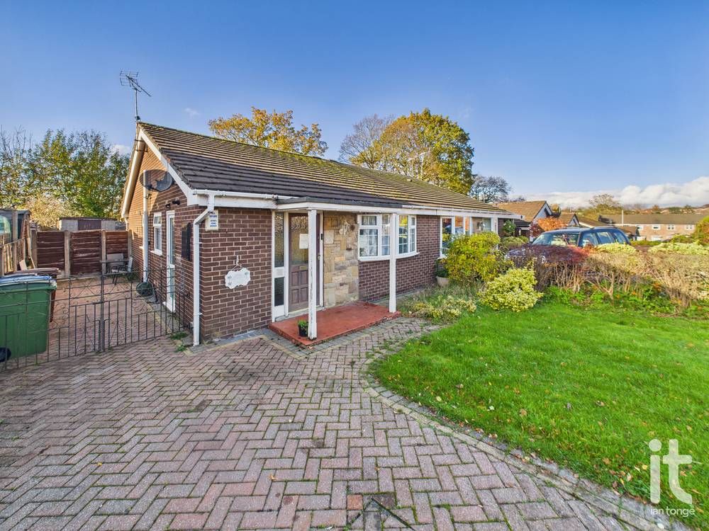 2 bedroom Detached bungalow Under Offer