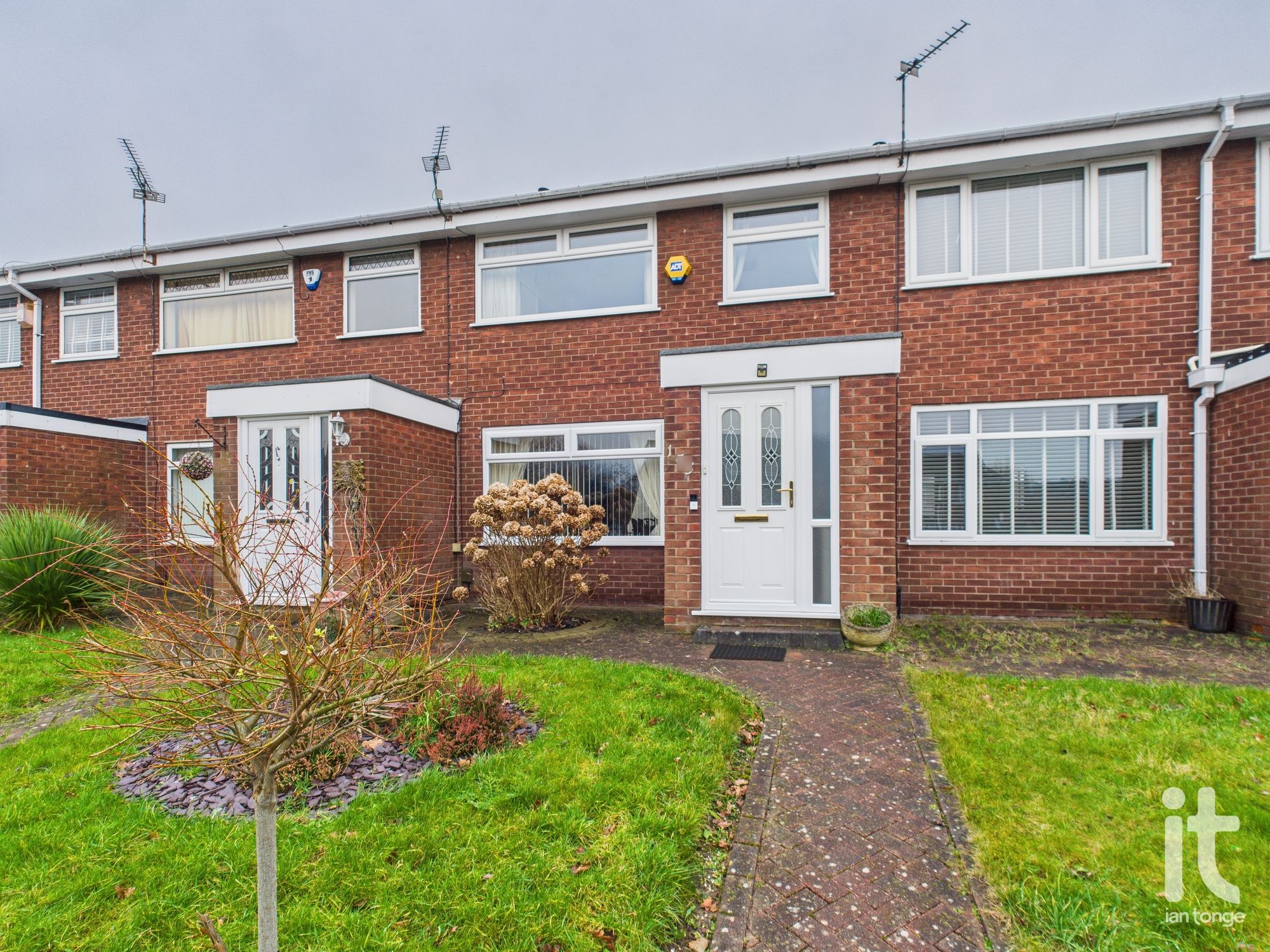 3 bedroom Terraced House Under Offer