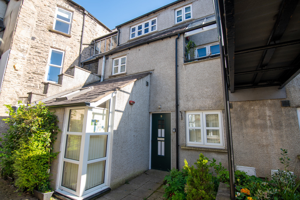 2 bedroom Block of Apartments For Sale