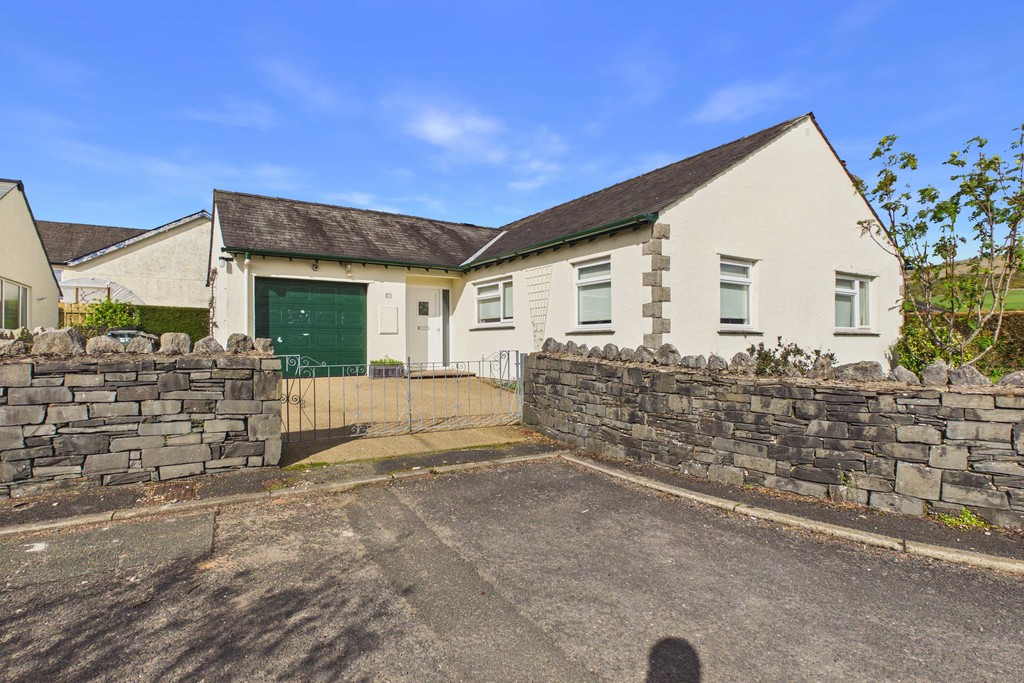 3 bedroom Village House For Sale