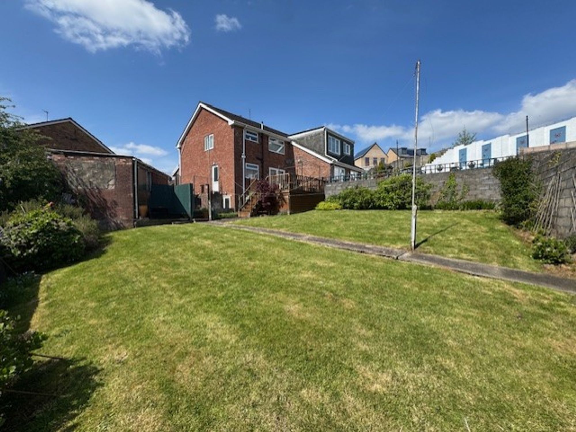 3 bedroom House (unspecified) For Sale