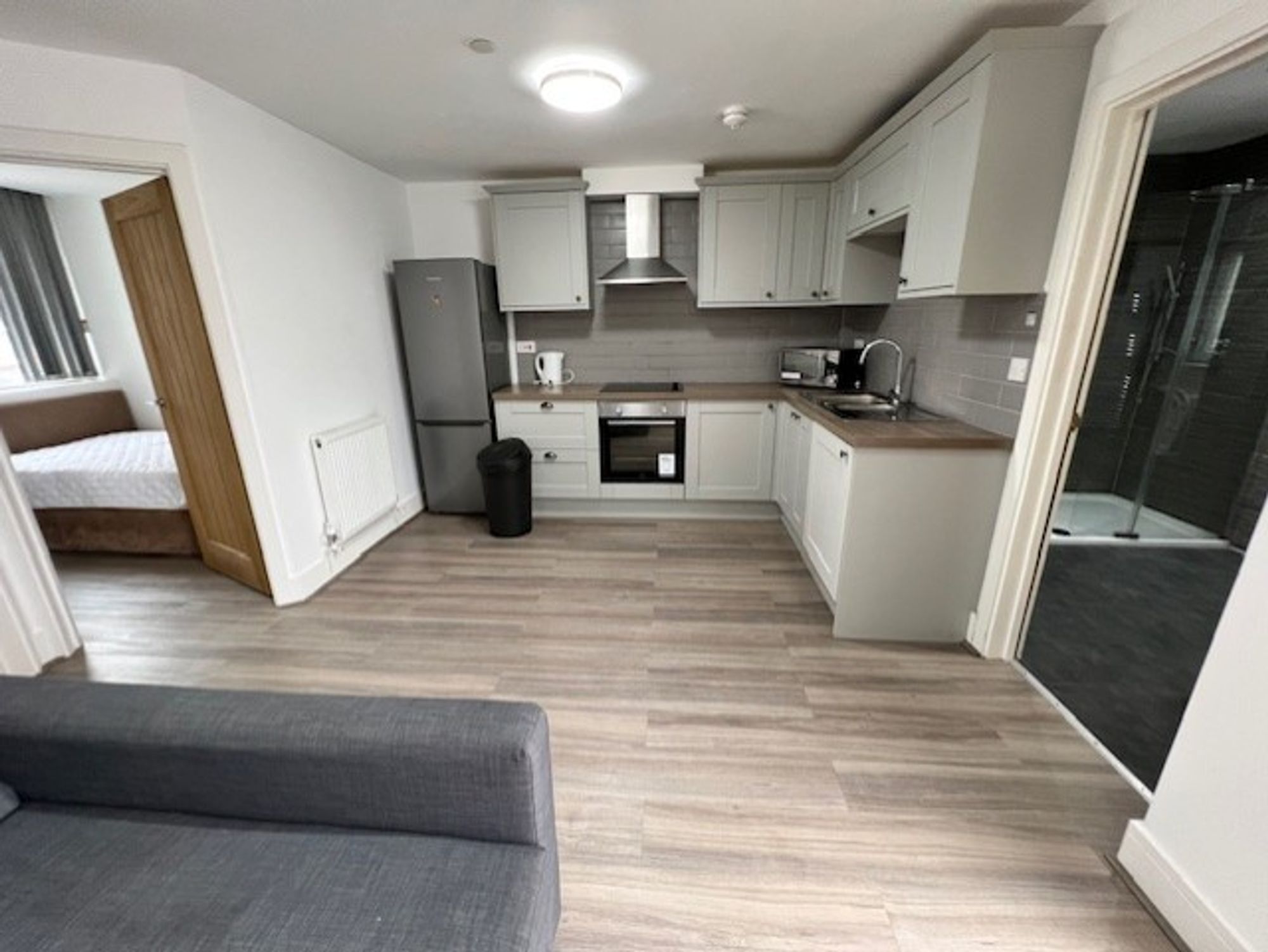 3 bedroom Flat share To Let