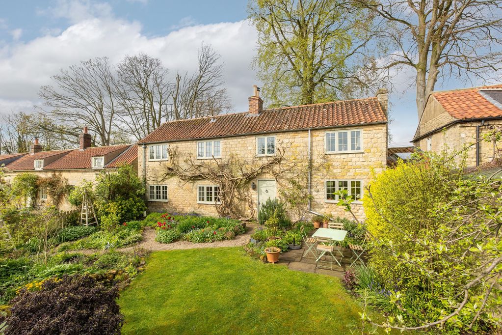 2 bedroom Cottage Under Offer