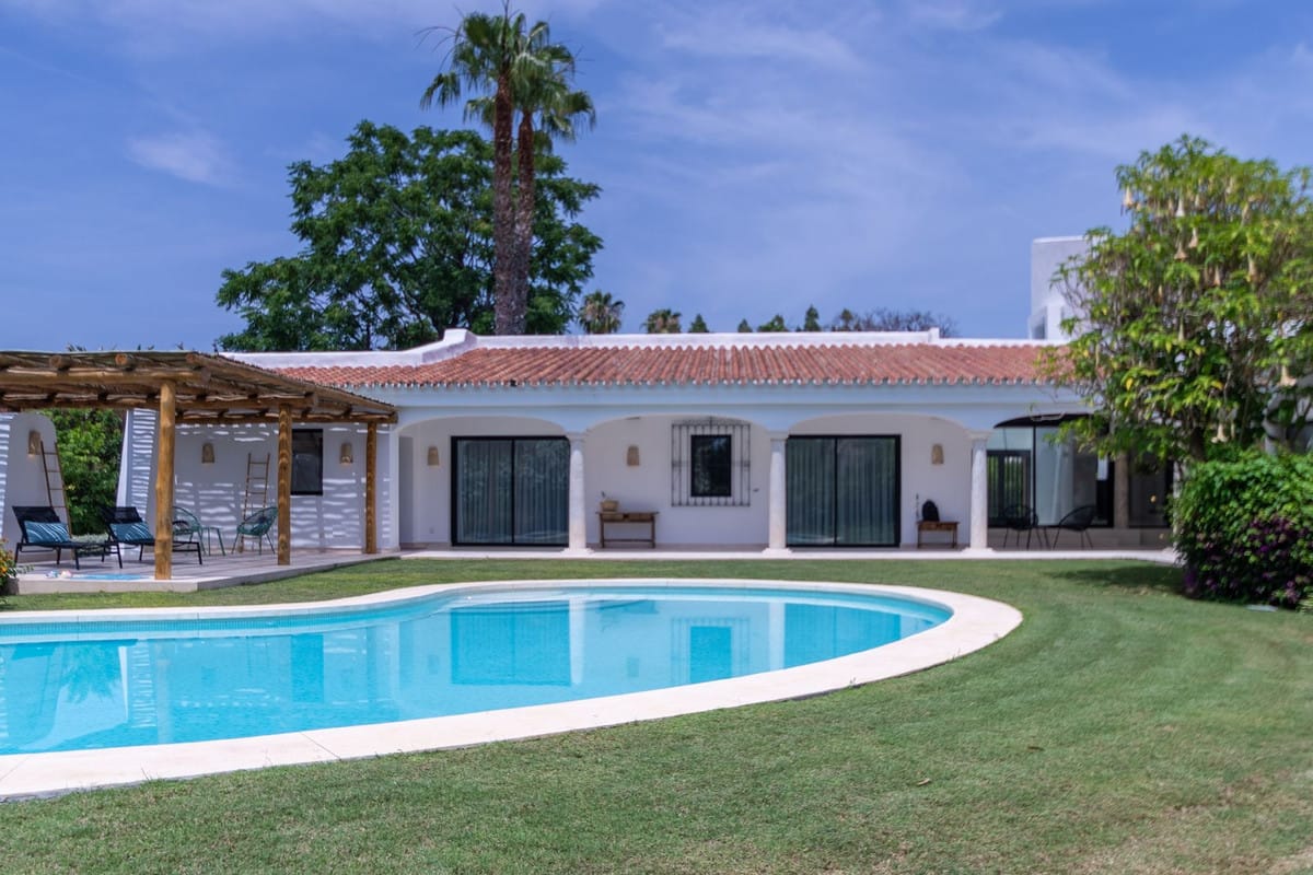 7 bedroom Villa For Sale