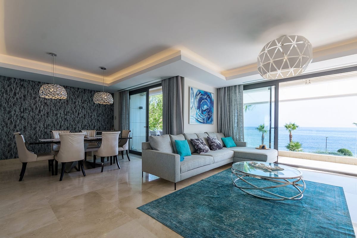 4 bedroom Apartment For Sale