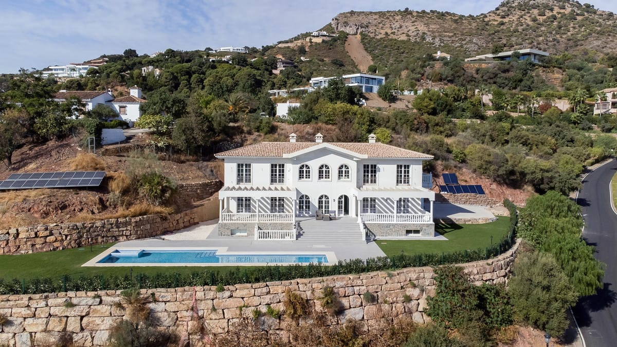 6 bedroom Villa For Sale
