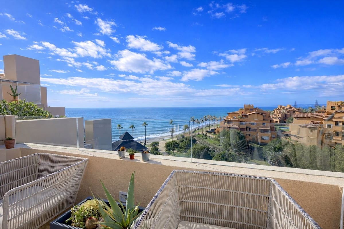 4 bedroom Apartment For Sale