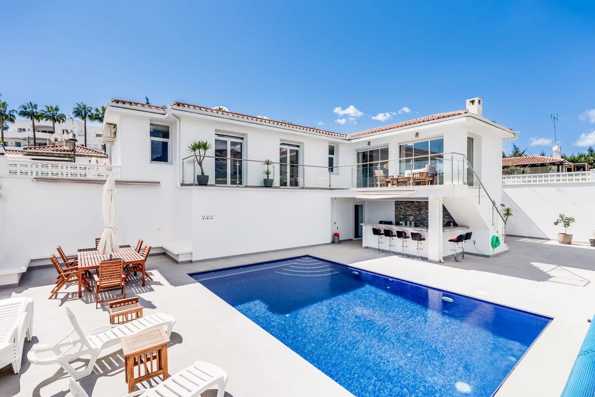 4 bedroom Villa For Sale