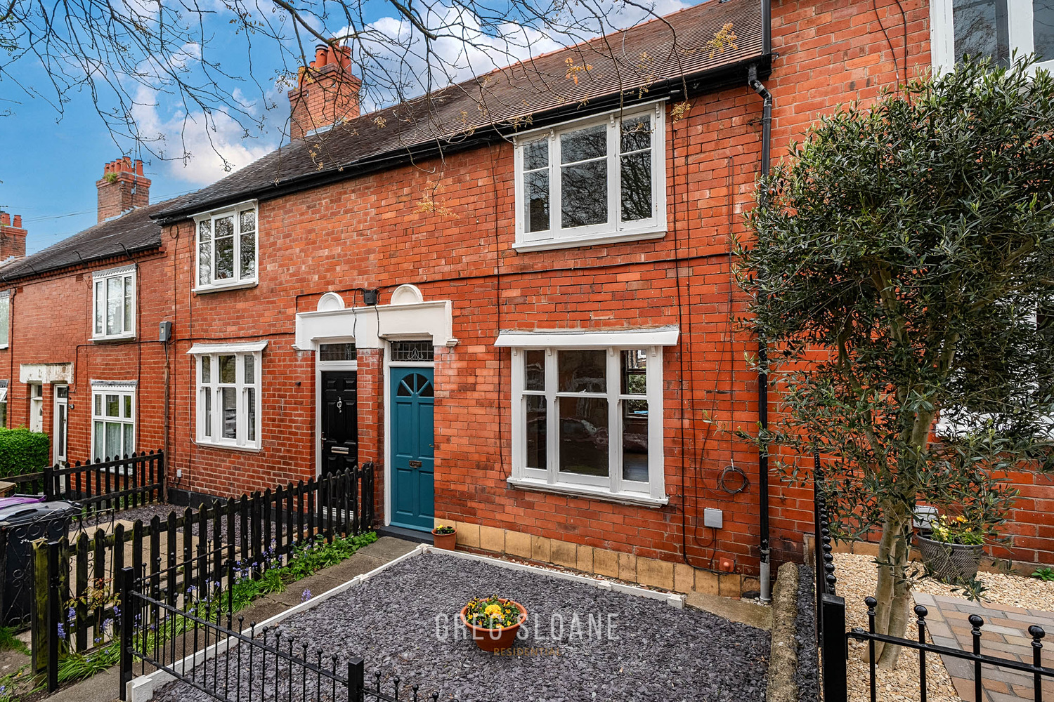 2 bedroom Terraced House Under Offer