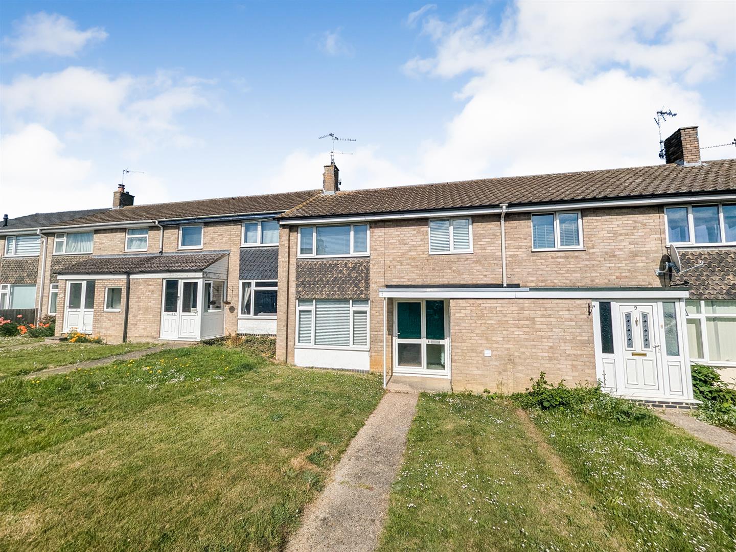 3 bedroom Terraced House Under Offer