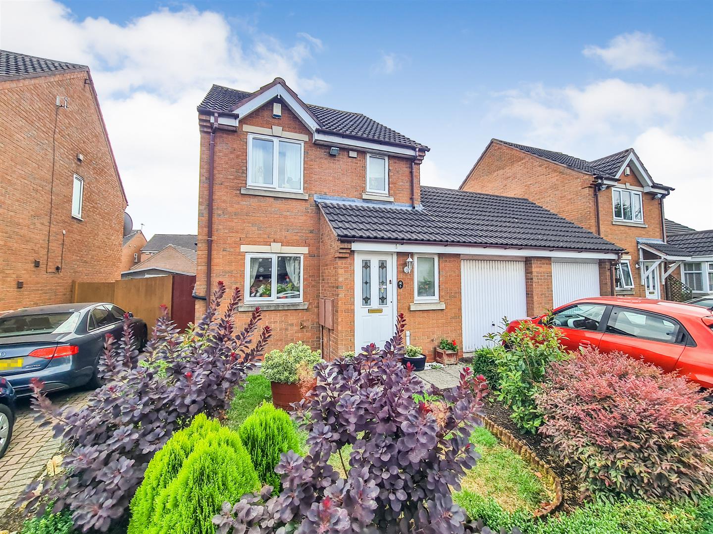 3 bedroom Detached house For Sale