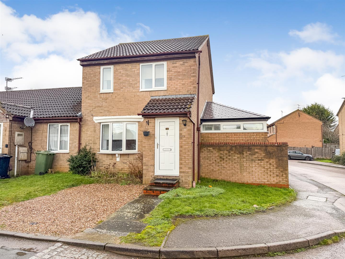 3 bedroom End of terrace house Under Offer