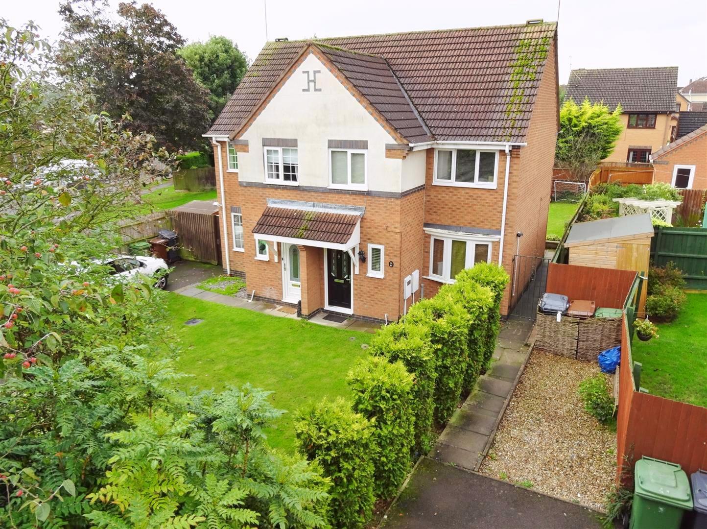 3 bedroom Semi-detached house For Sale