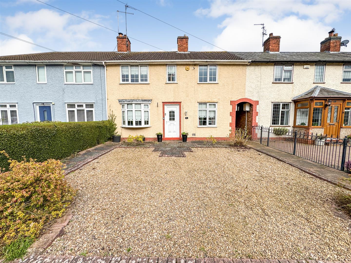 3 bedroom Terraced House Under Offer