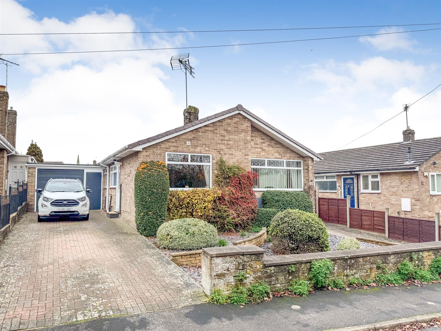 2 bedroom Detached bungalow Under Offer