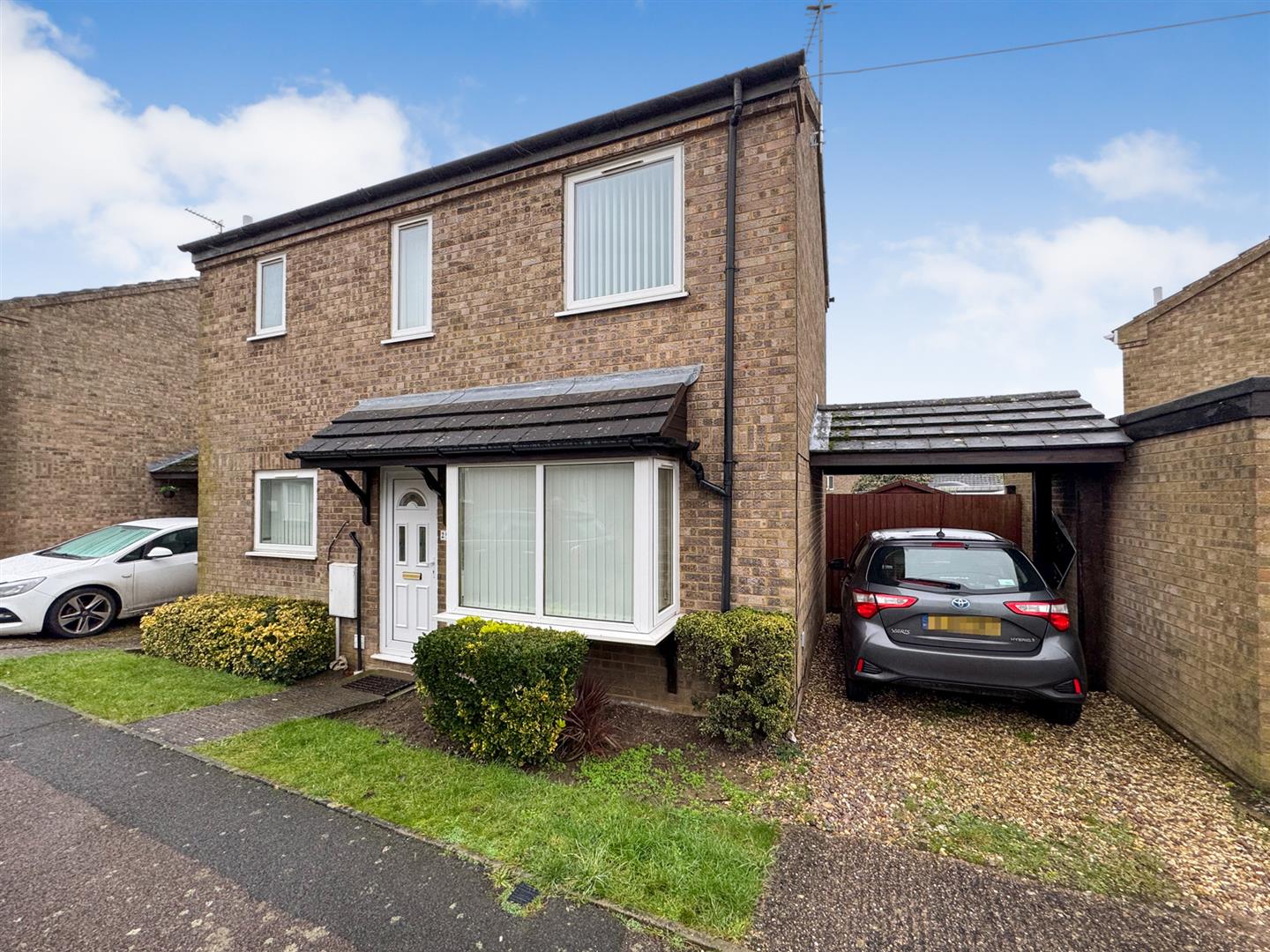 3 bedroom Detached house For Sale