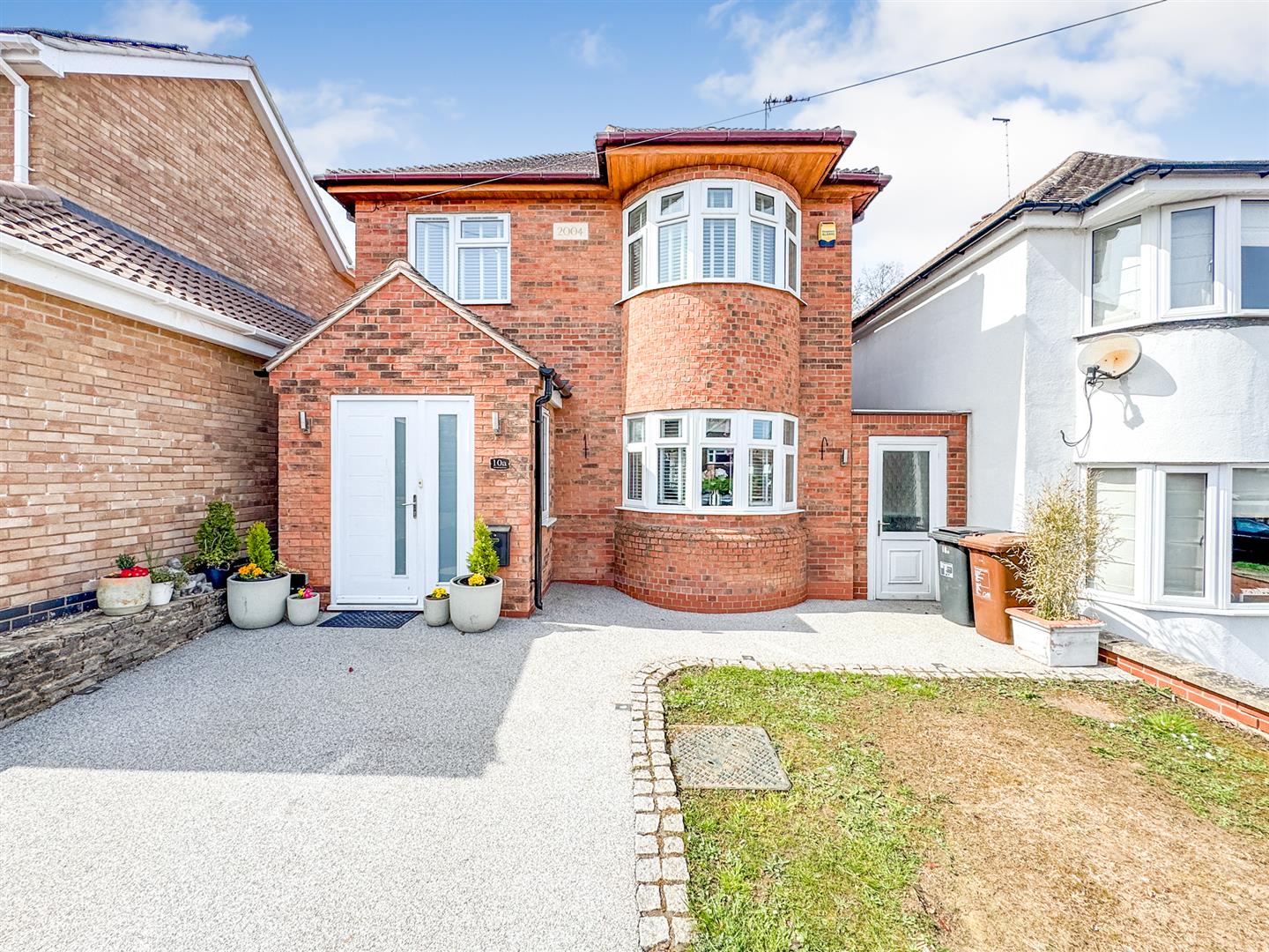 3 bedroom Detached house Under Offer
