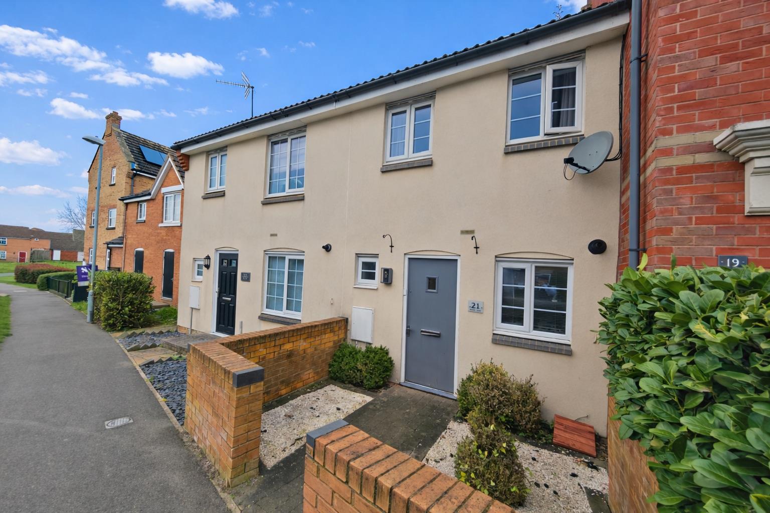 2 bedroom Terraced House Under Offer