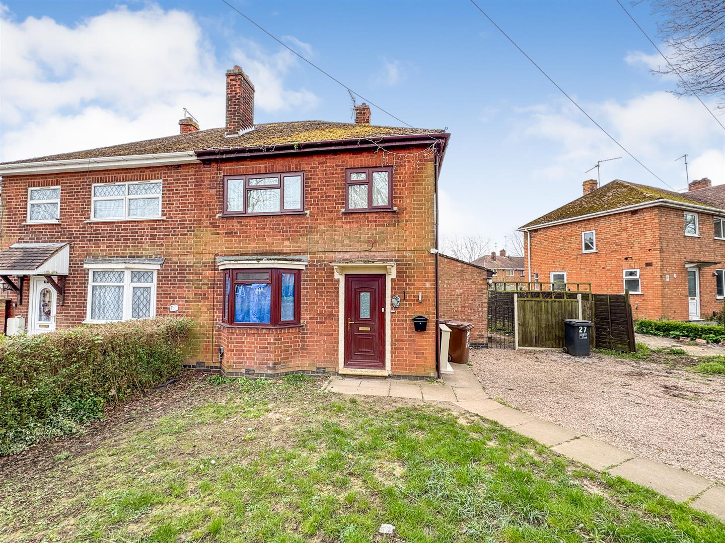 3 bedroom Semi-detached house For Sale