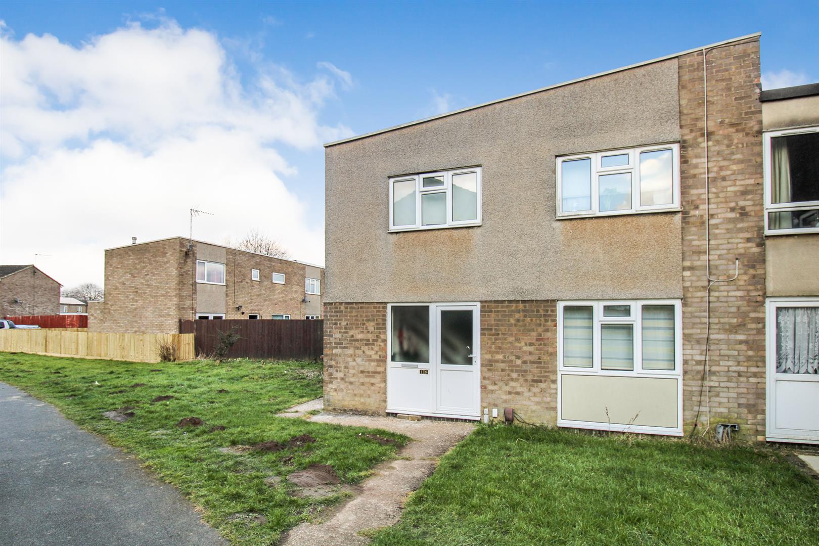 4 bedroom End of terrace house Under Offer