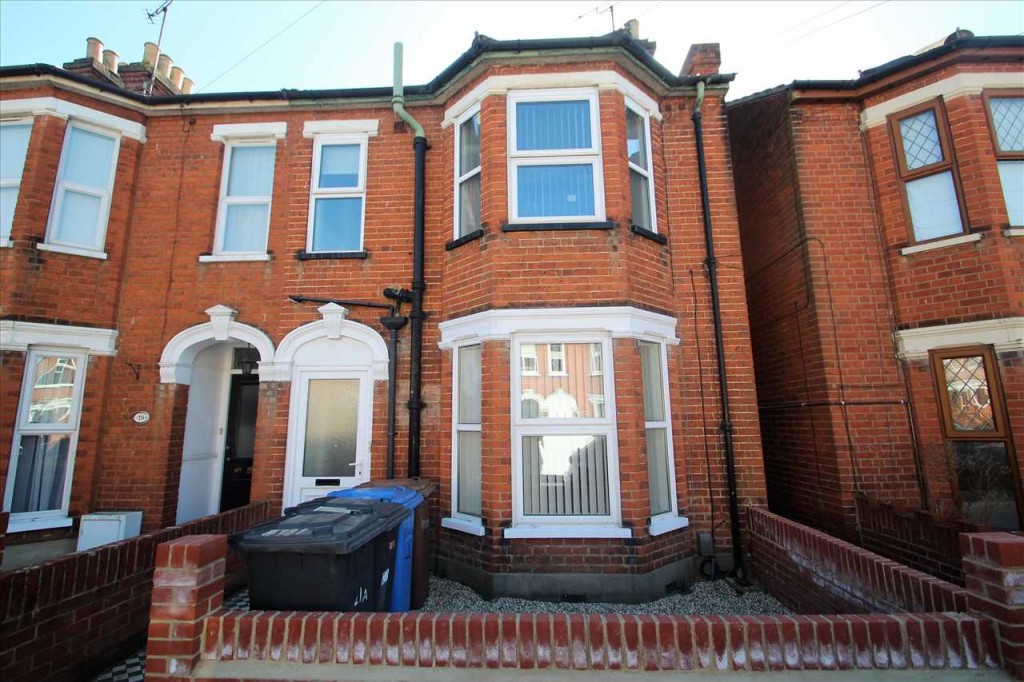 1 bedroom Apartment Let