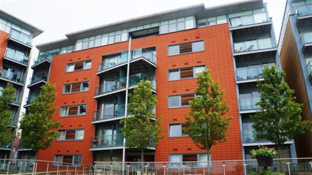 2 bedroom Apartment To Let