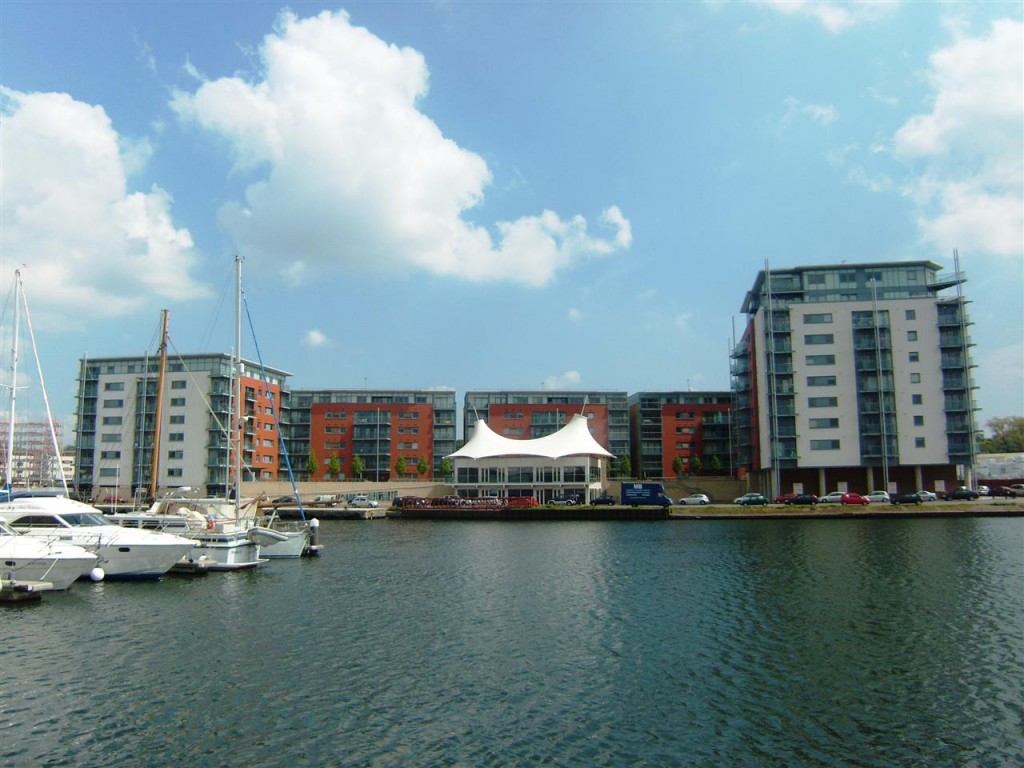 2 bedroom Apartment Let
