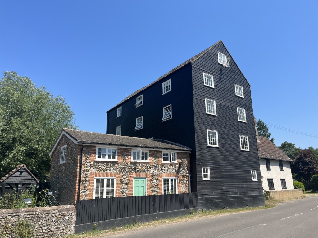 1 bedroom Apartment Let