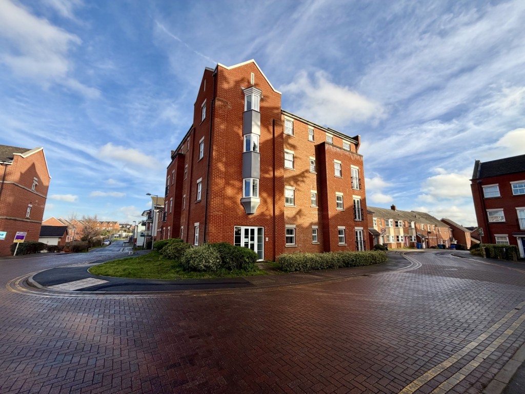 2 bedroom Apartment Under Offer