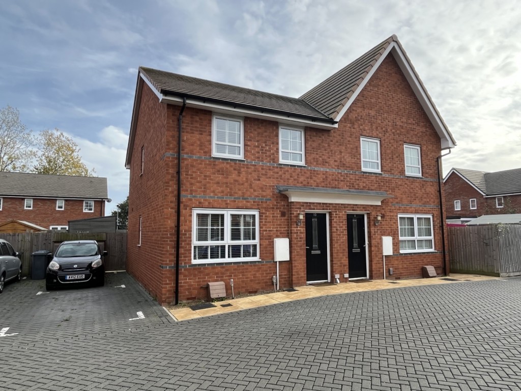 3 bedroom Terraced House Let